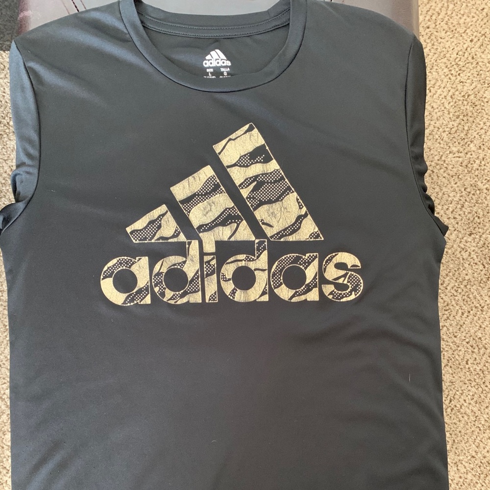 Youth boys Adidas t shirt short sleeve